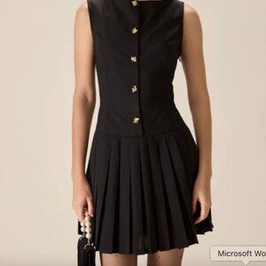 Black Boat Neck Pleated Mini Dress